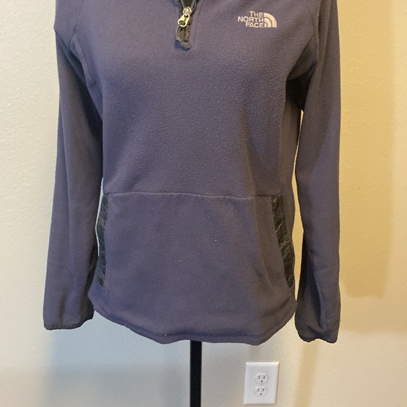 The North Face Fleece quarter zip Purple pockets small sku073 - Picture 4 of 11
